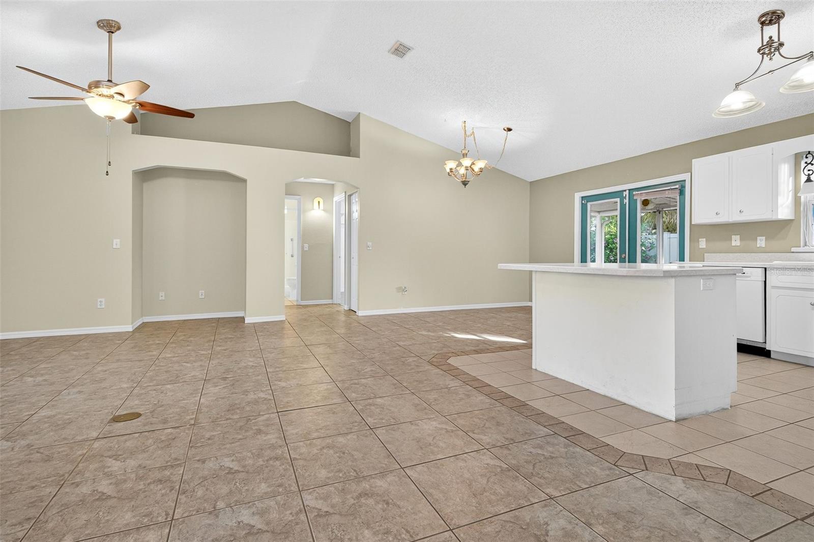 Image 22 of 47 For 2803 Vista Palm Drive
