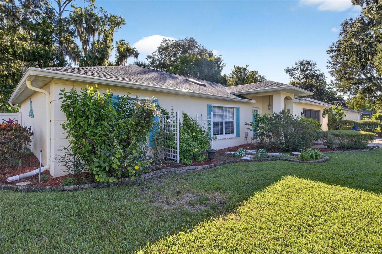 Image 3 of 47 For 2803 Vista Palm Drive