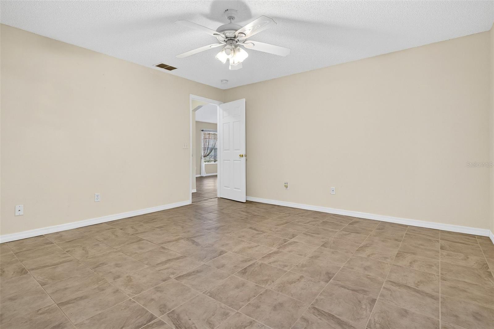 Image 30 of 47 For 2803 Vista Palm Drive