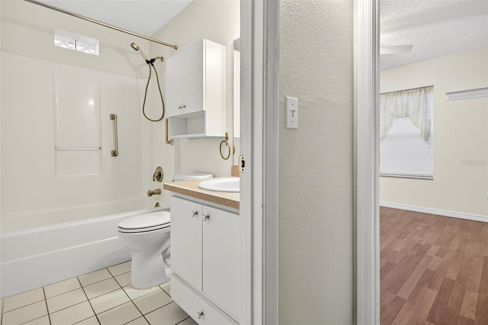 Image 40 of 47 For 2803 Vista Palm Drive