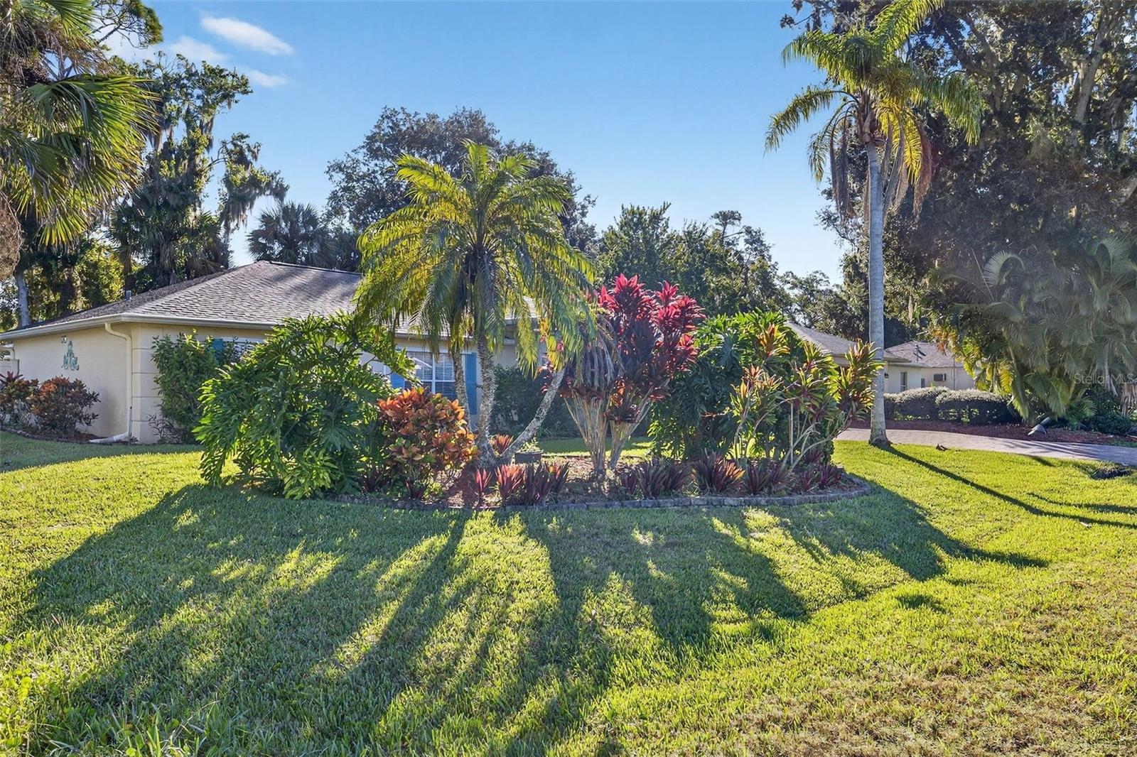 Image 7 of 47 For 2803 Vista Palm Drive