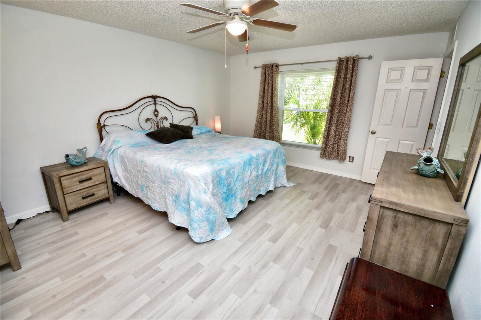 Image 19 of 54 For 22 Ulmaceal Path