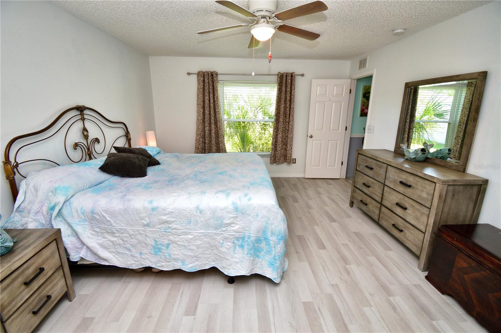 Image 22 of 54 For 22 Ulmaceal Path