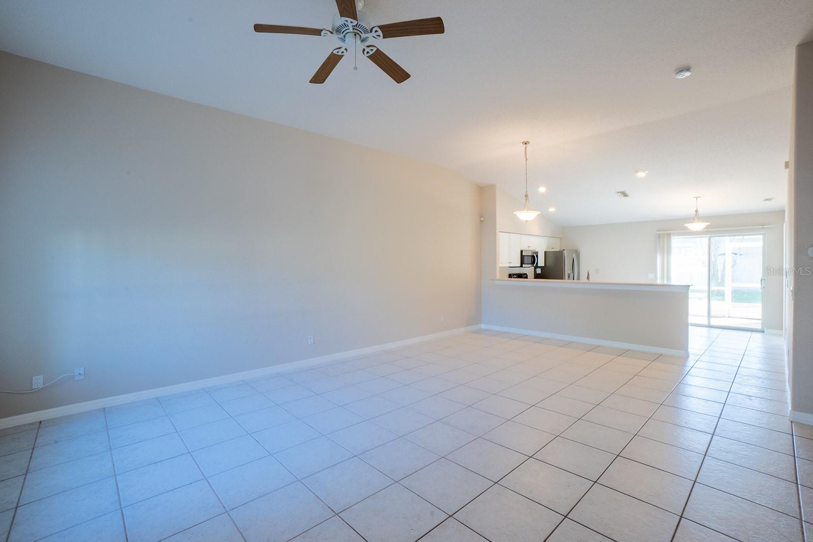 Image 4 of 26 For 13 Buttonwood Lane A