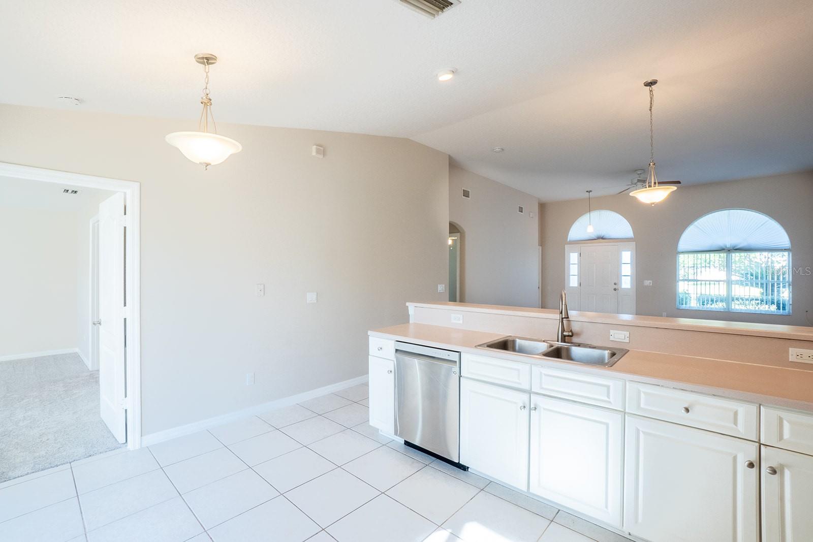 Image 9 of 26 For 13 Buttonwood Lane A