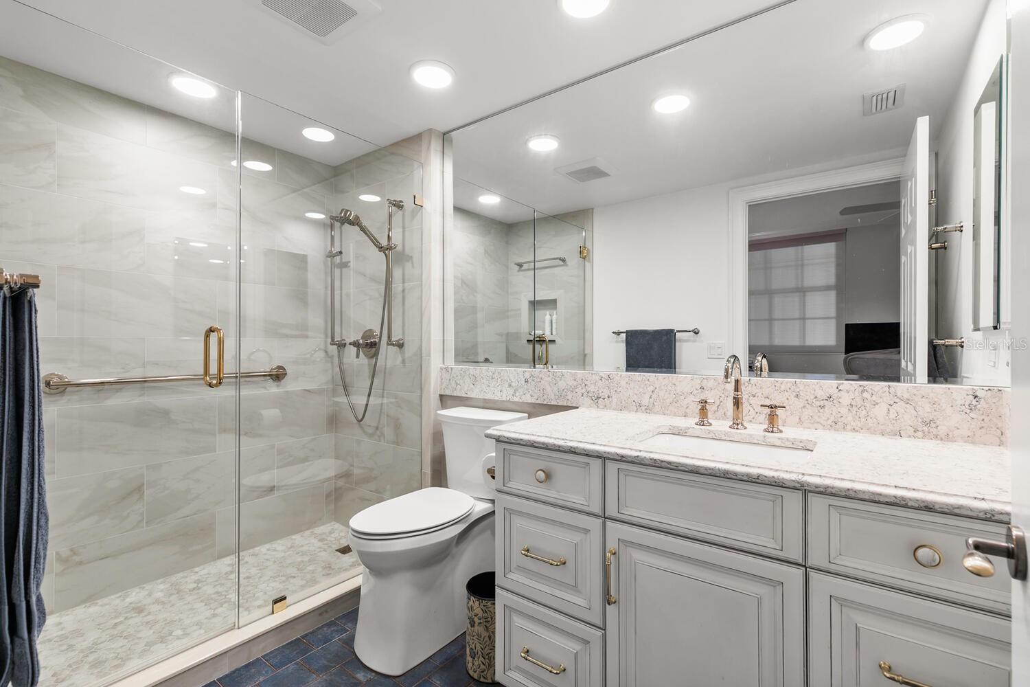 Image 36 of 96 For 20 Porto Mar  202