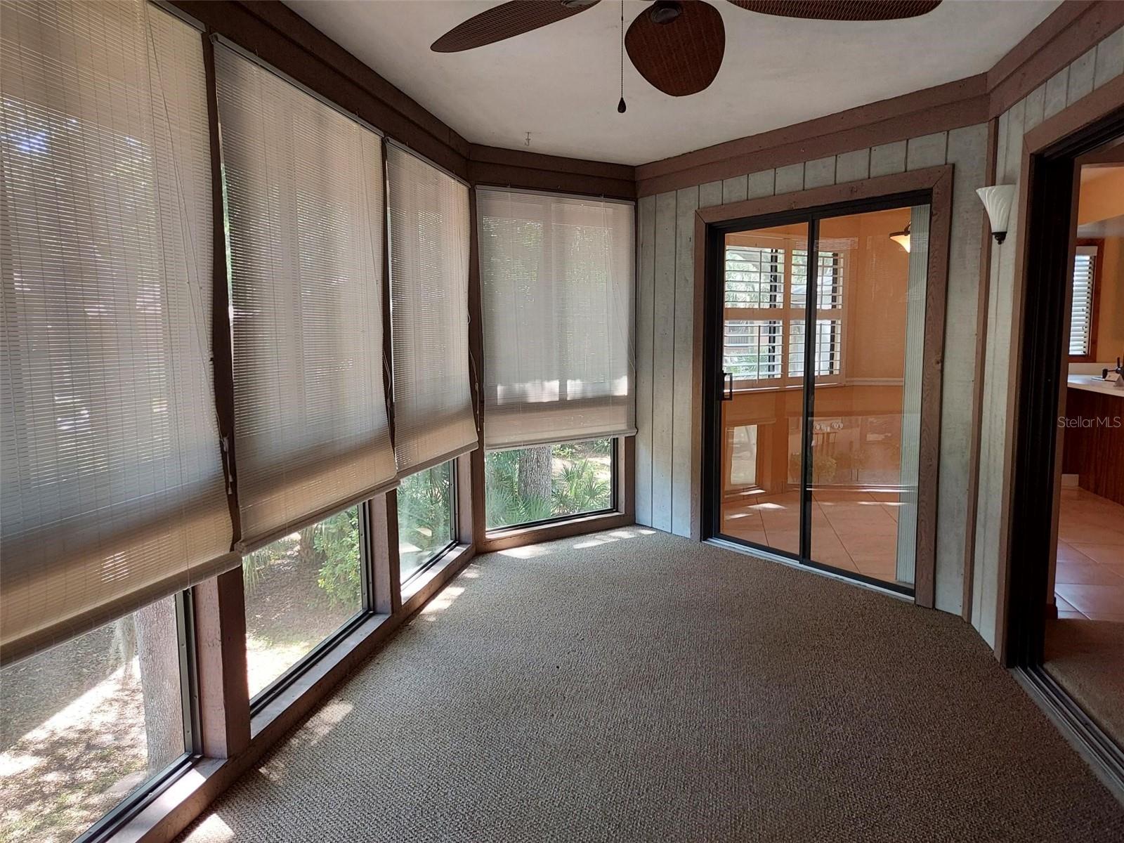 Image 10 of 11 For 20 Mid Oaks Circle 20