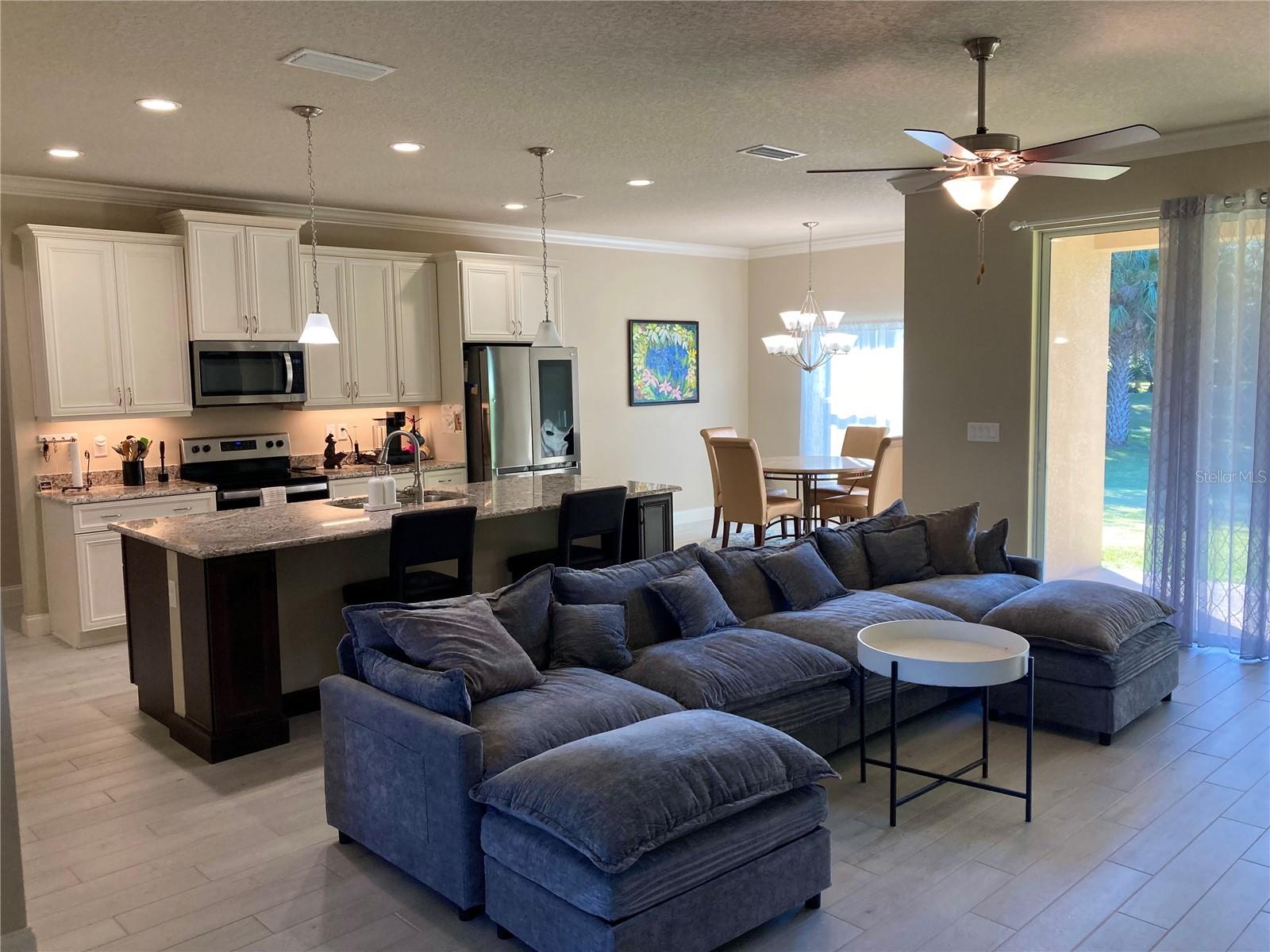 Image 17 of 70 For 3078 Silvermines Avenue