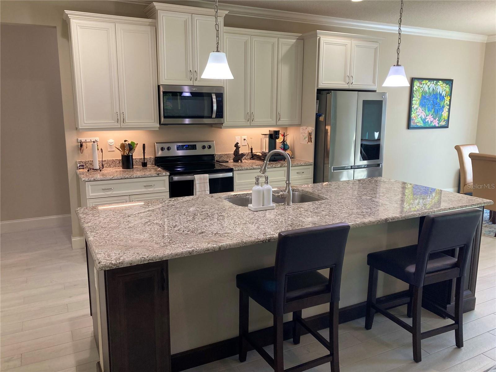 Image 19 of 70 For 3078 Silvermines Avenue