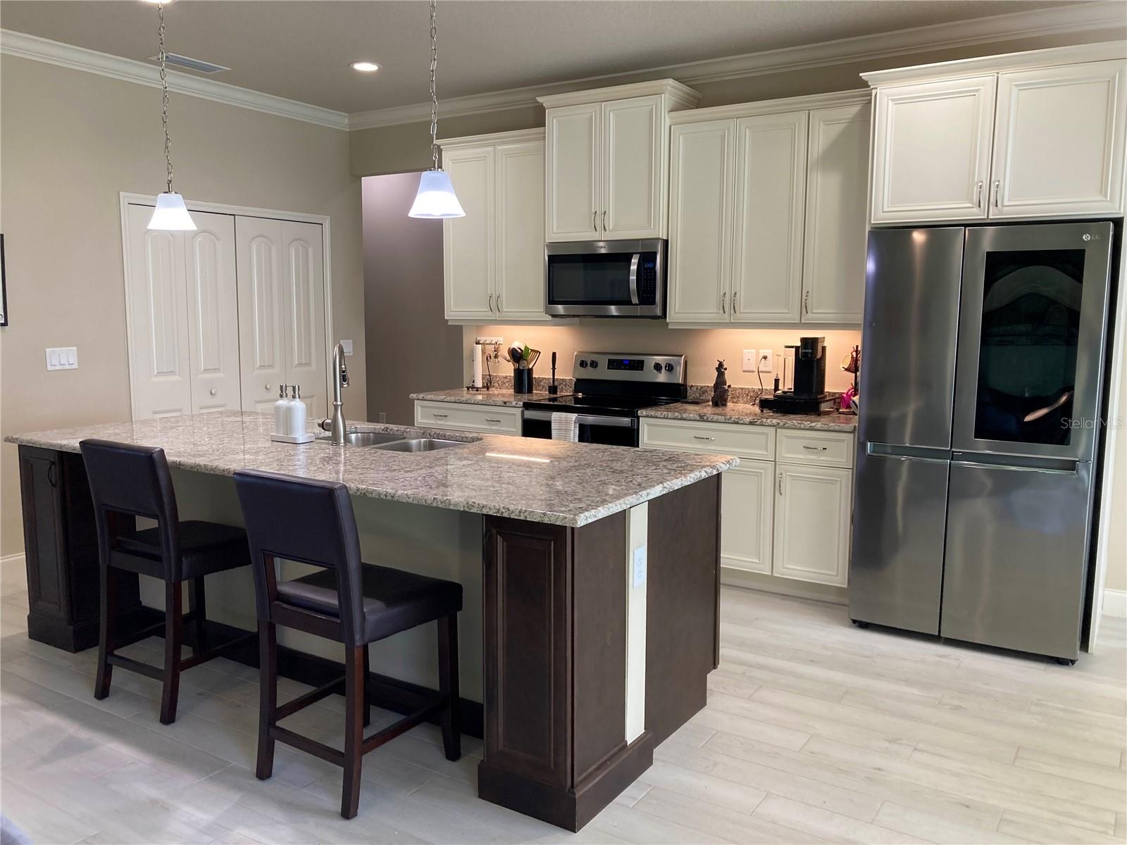 Image 20 of 70 For 3078 Silvermines Avenue