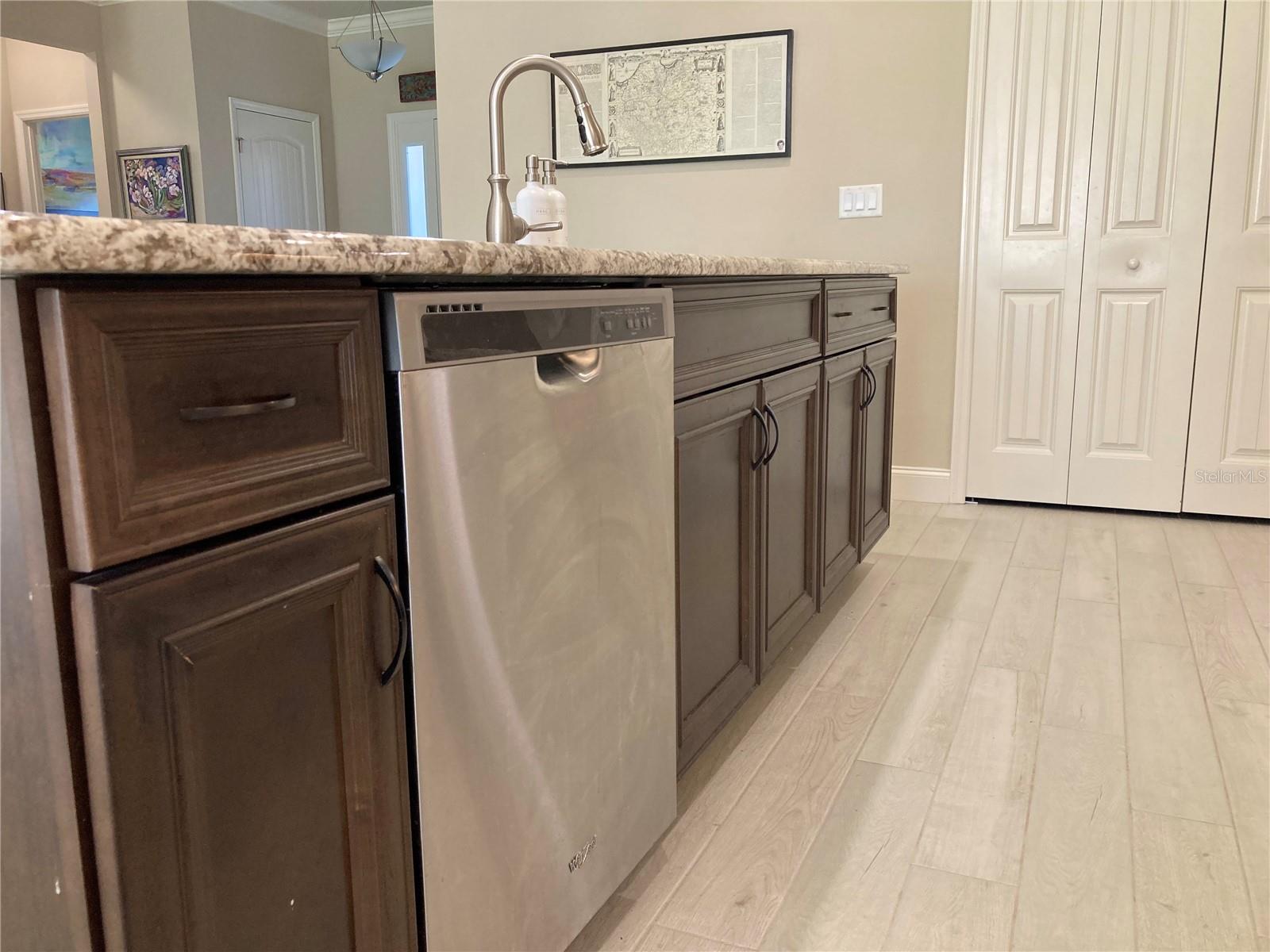 Image 23 of 70 For 3078 Silvermines Avenue