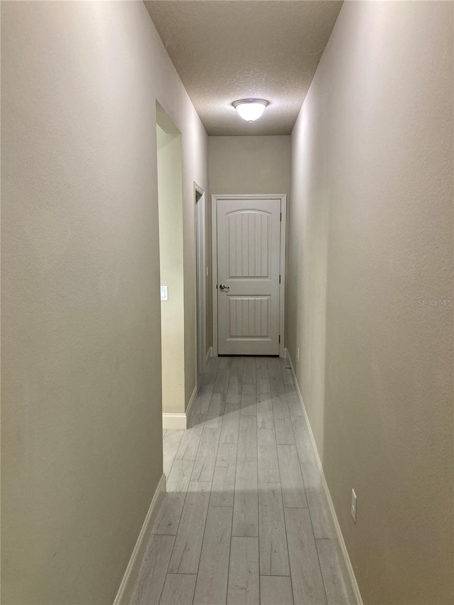 Image 31 of 70 For 3078 Silvermines Avenue