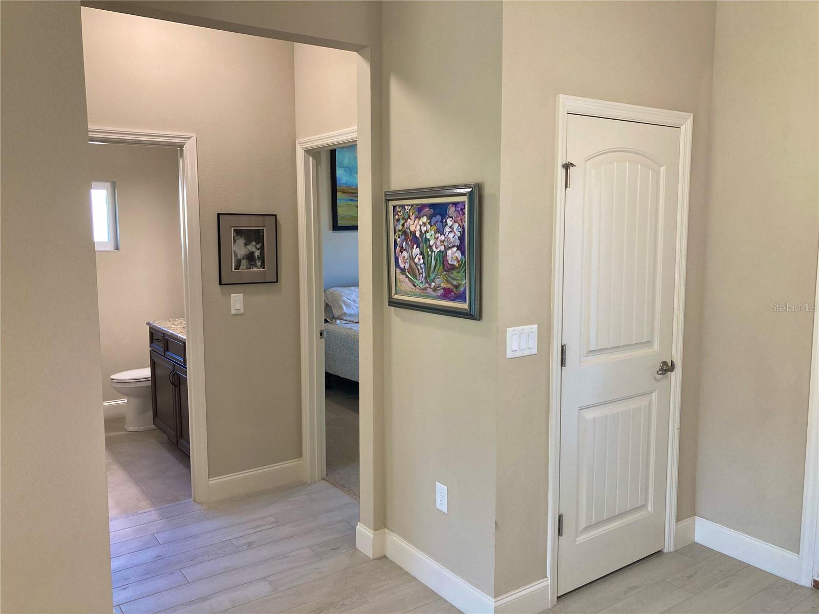 Image 52 of 70 For 3078 Silvermines Avenue