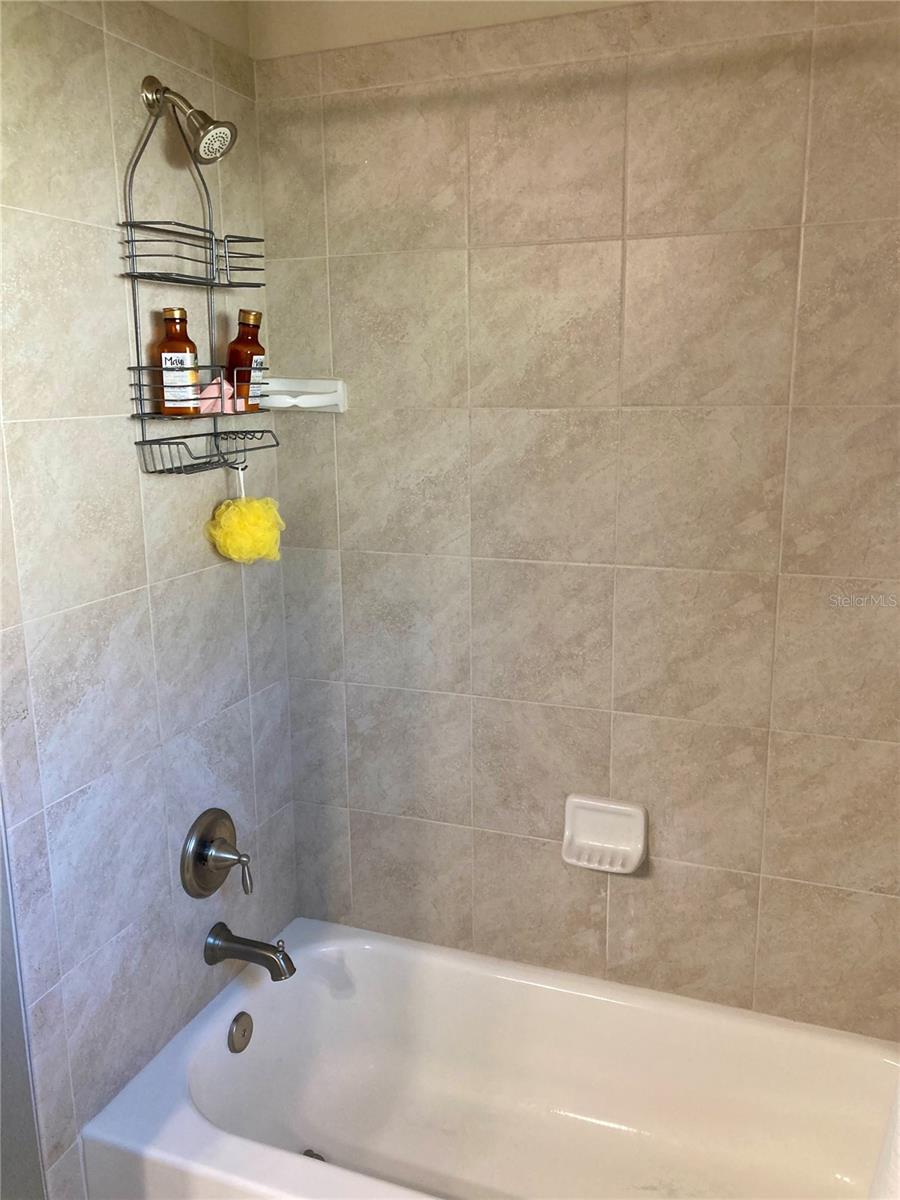 Image 59 of 70 For 3078 Silvermines Avenue