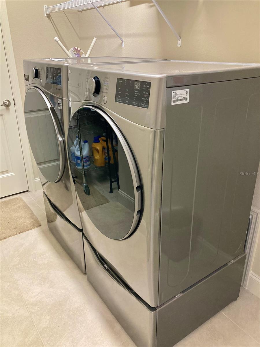 Image 68 of 70 For 3078 Silvermines Avenue