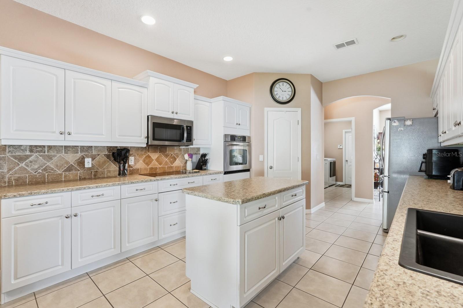 Image 21 of 60 For 47 Folcroft Lane