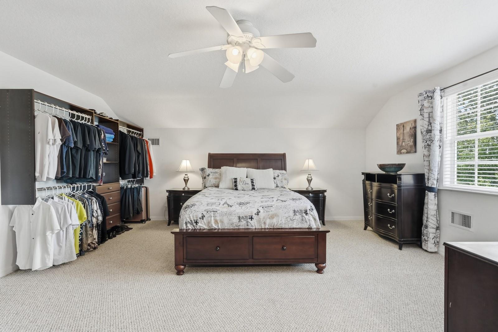 Image 33 of 60 For 47 Folcroft Lane