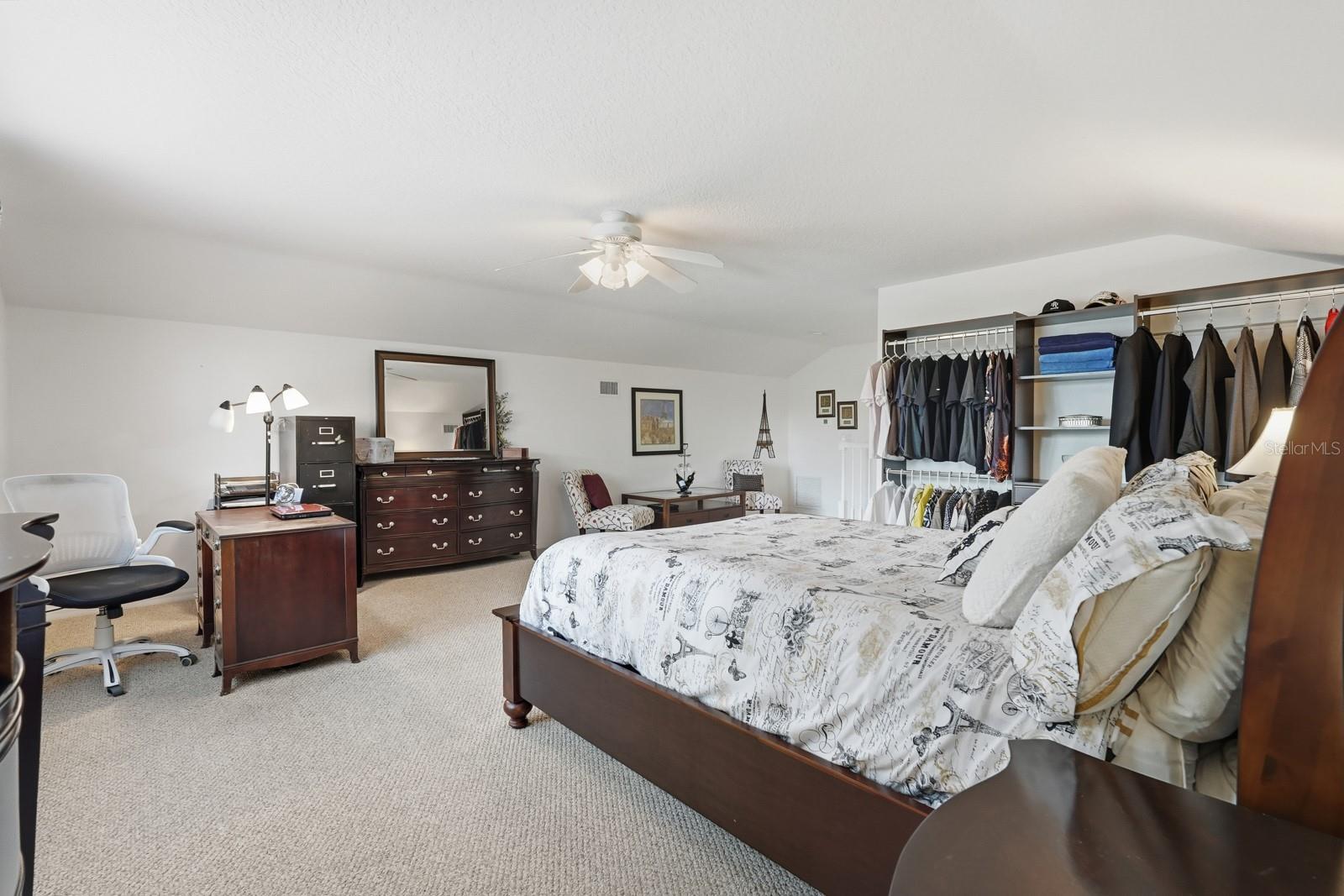 Image 34 of 60 For 47 Folcroft Lane