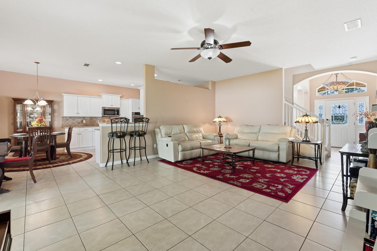 Image 4 of 60 For 47 Folcroft Lane