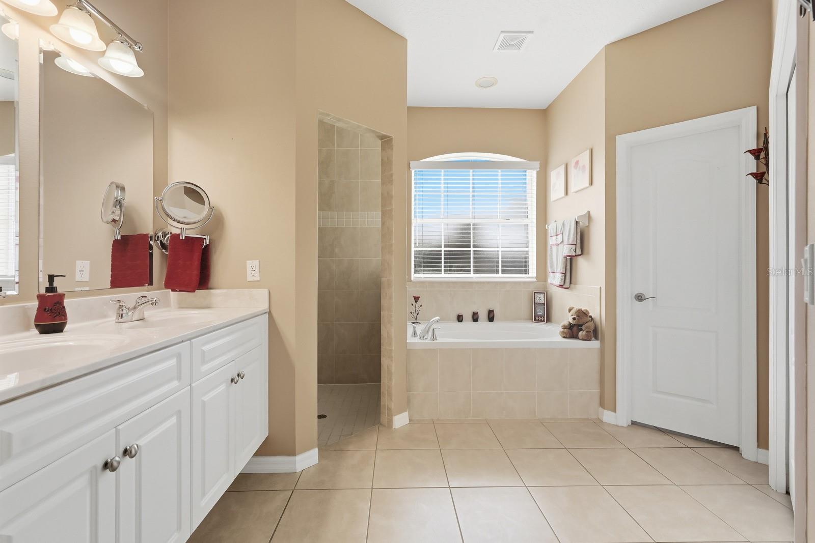 Image 8 of 60 For 47 Folcroft Lane