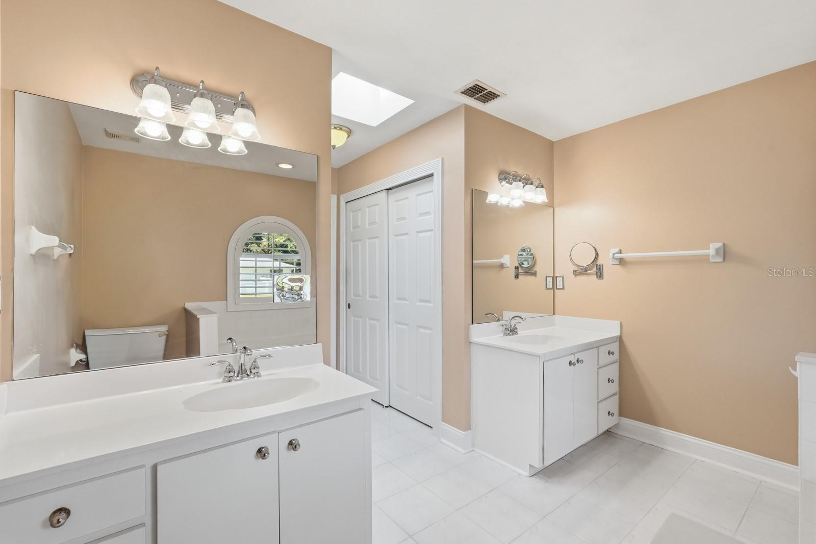 Image 23 of 44 For 3769 Grove View Lane