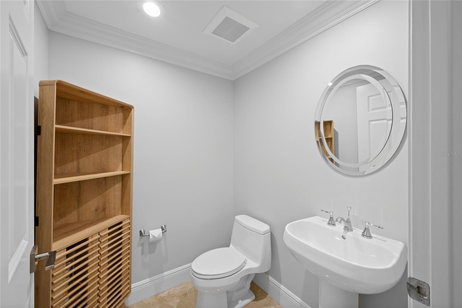 Image 25 of 59 For 19 Avenue De La Mer  705