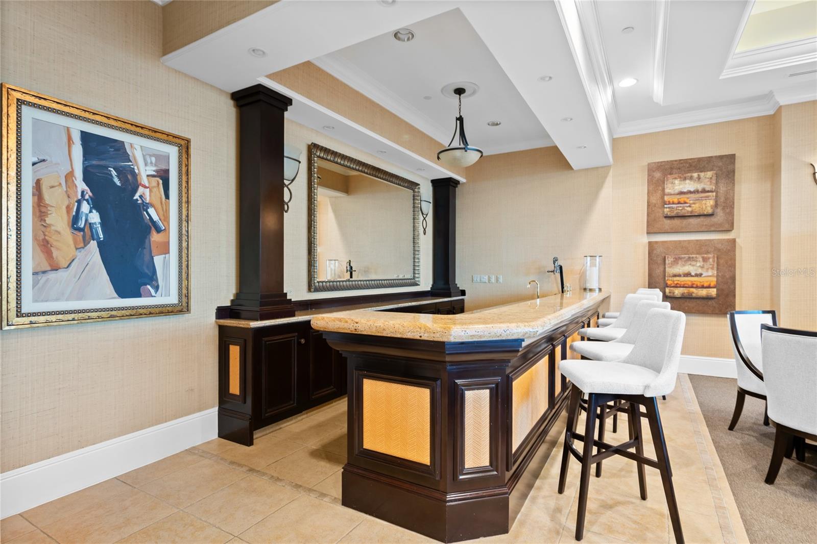 Image 37 of 59 For 19 Avenue De La Mer  705