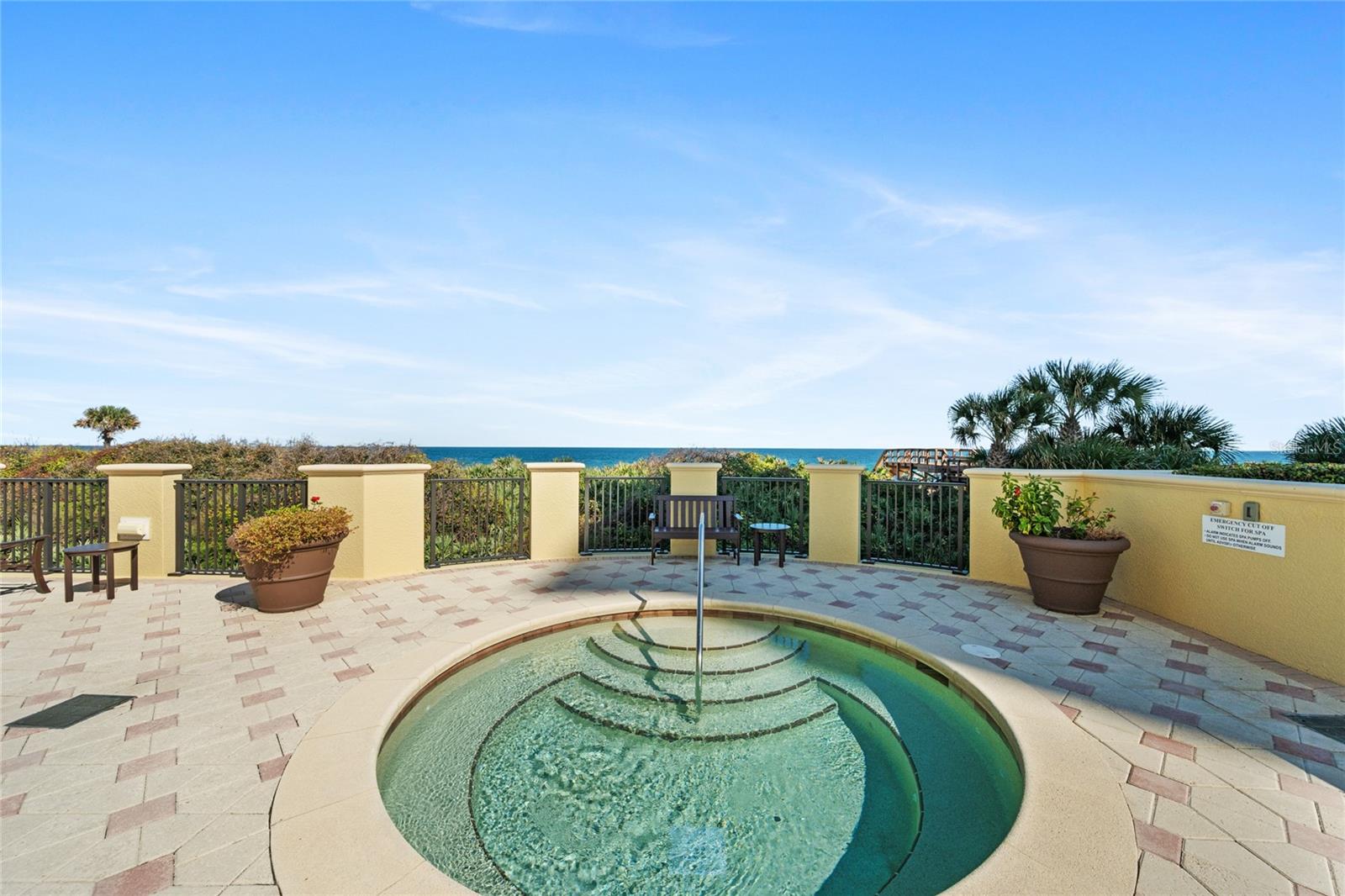 Image 40 of 59 For 19 Avenue De La Mer  705