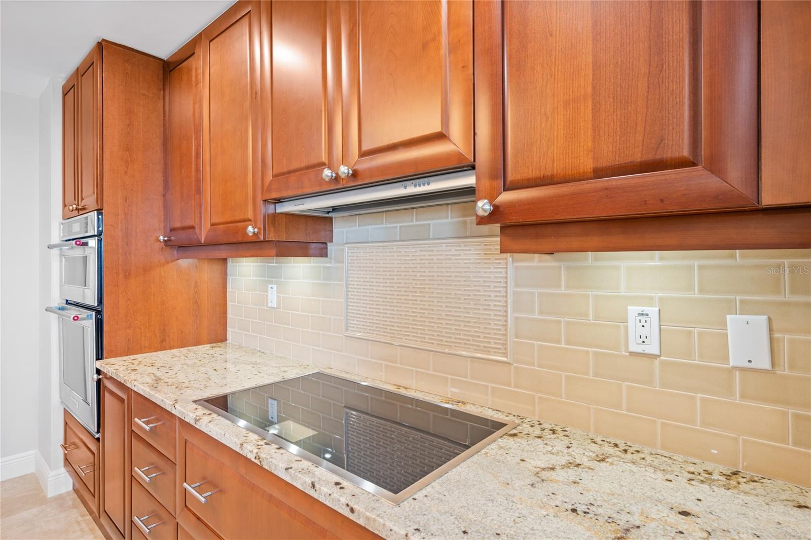 Image 9 of 59 For 19 Avenue De La Mer  705