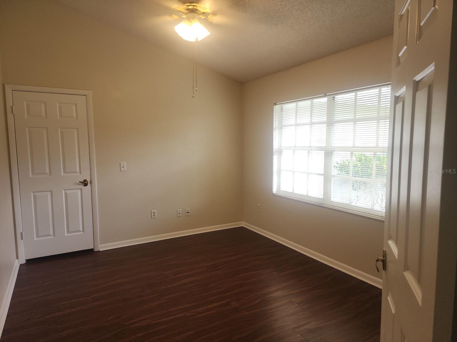 Image 18 of 20 For 13 Wood Crest Lane