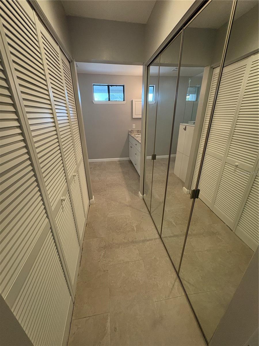 Image 17 of 25 For 9360 Craven Road 1104