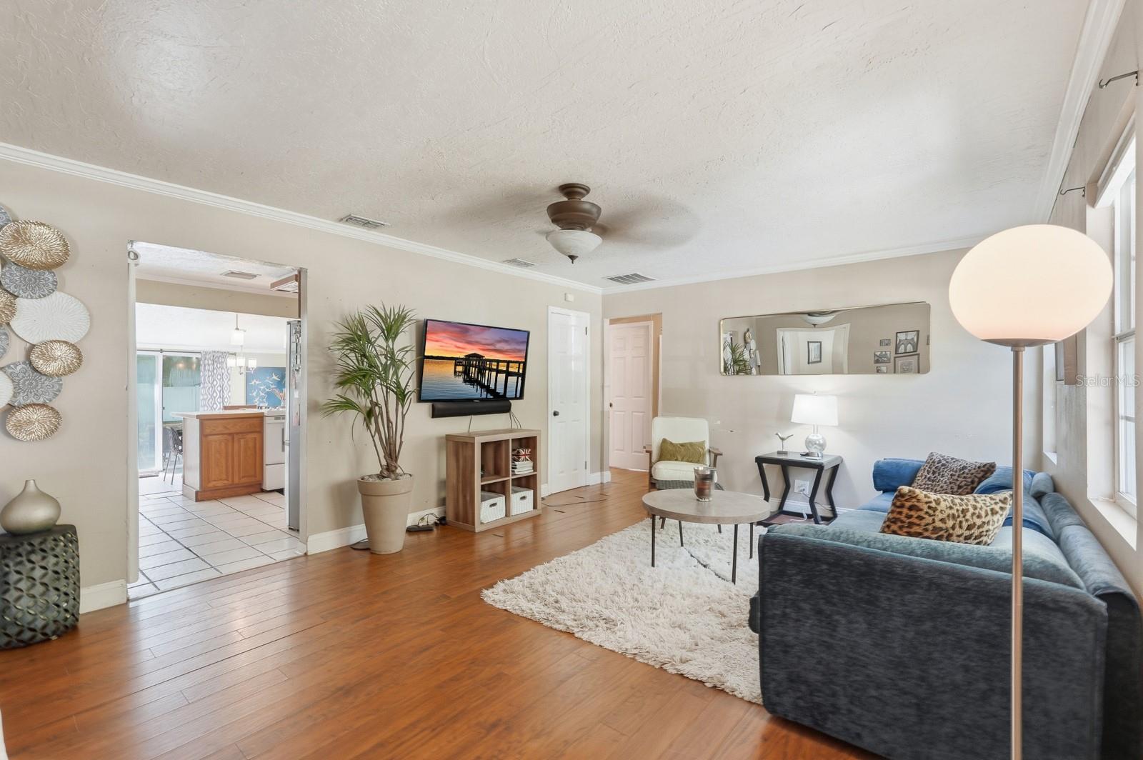 Image 12 of 58 For 606 Fern Street