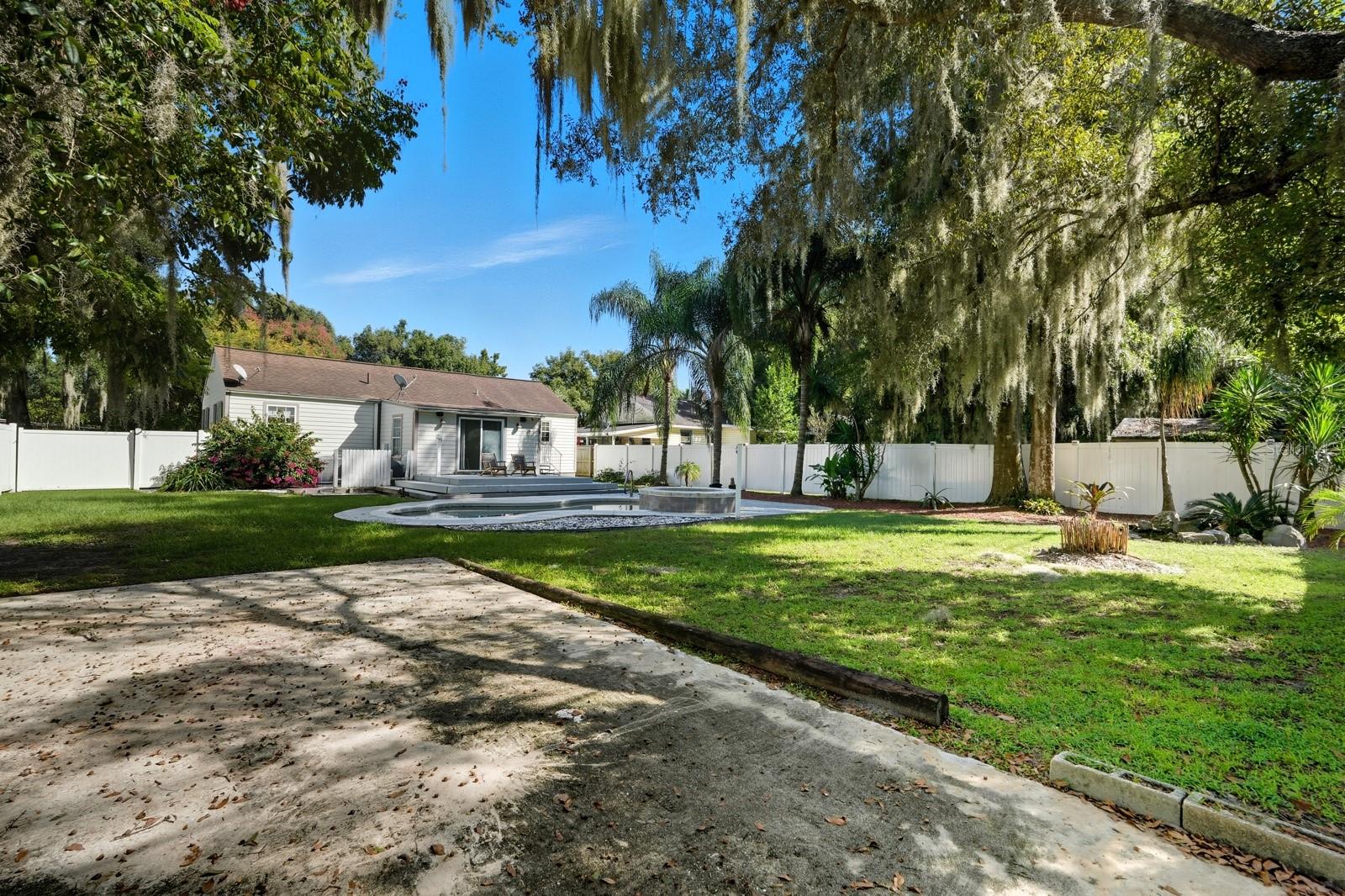 Image 47 of 58 For 606 Fern Street