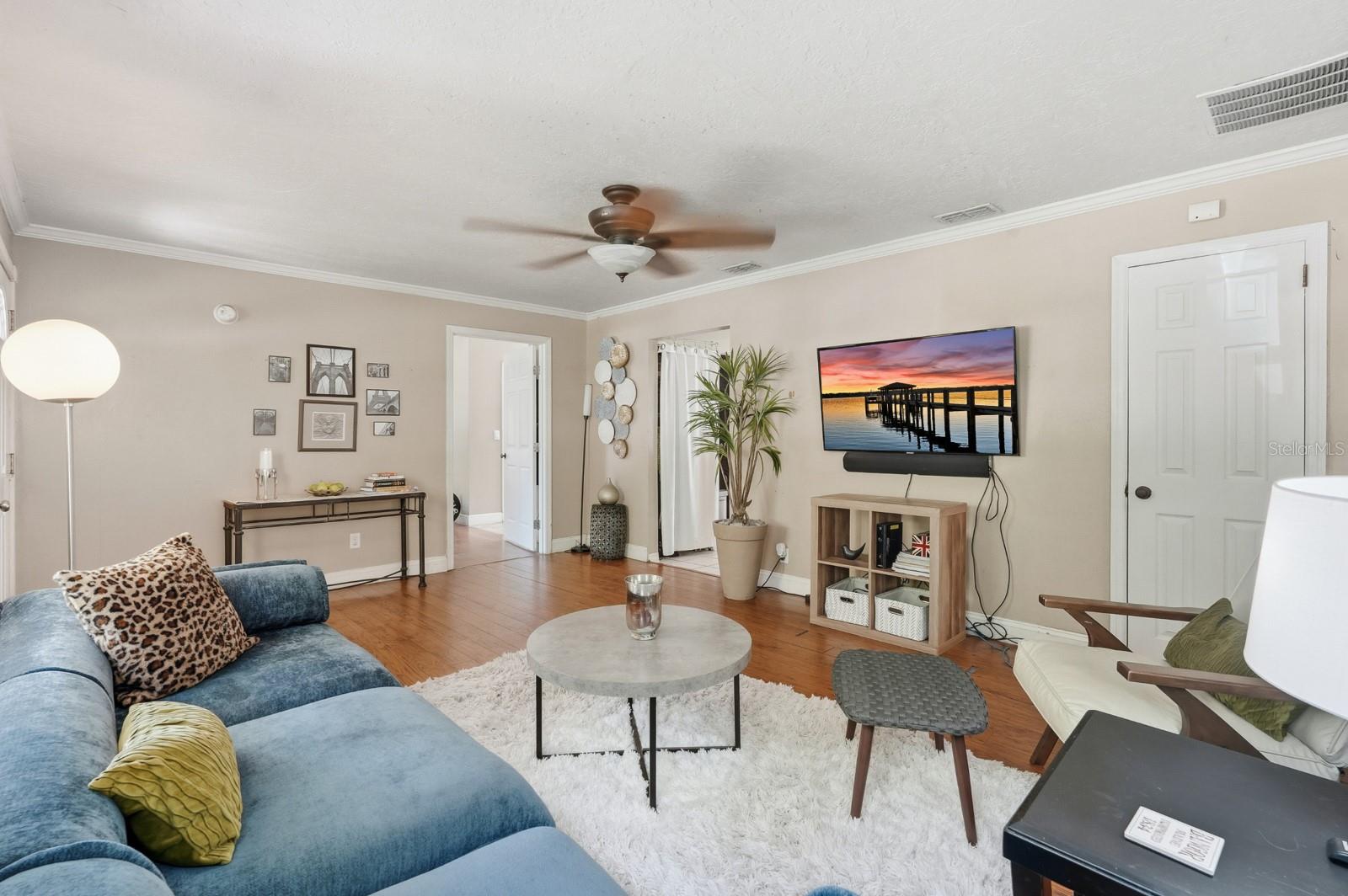 Image 7 of 58 For 606 Fern Street