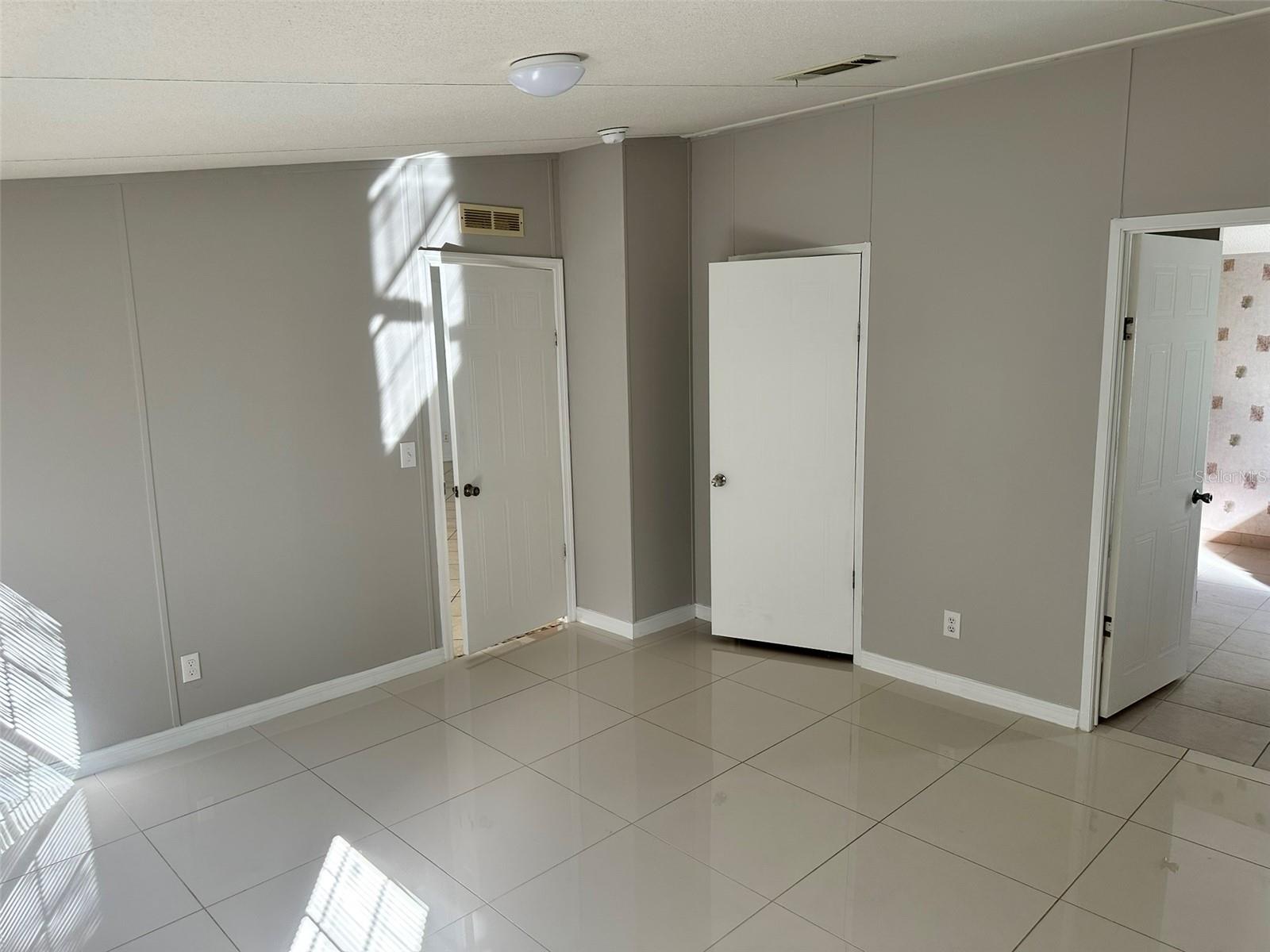Image 10 of 28 For 5888 Palm Avenue