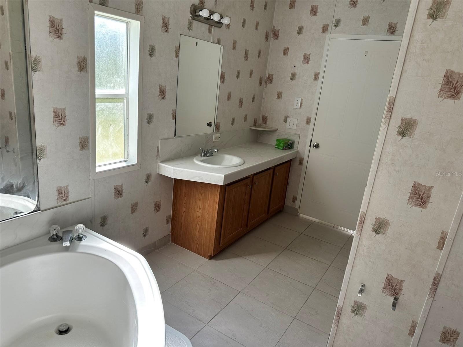 Image 15 of 28 For 5888 Palm Avenue