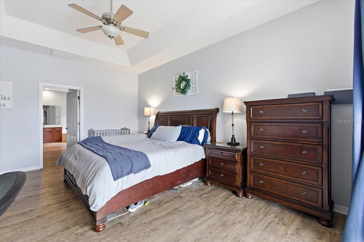 Image 20 of 48 For 212 Lytham Way