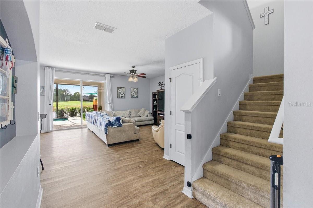 Image 7 of 48 For 212 Lytham Way
