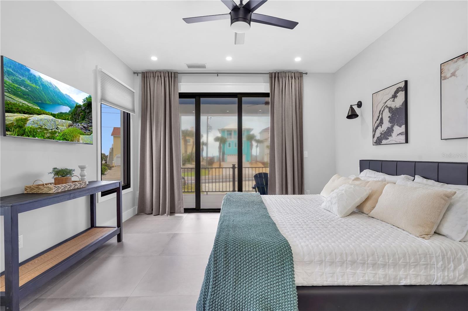 Image 4 of 55 For 3306 Ocean Shore Boulevard