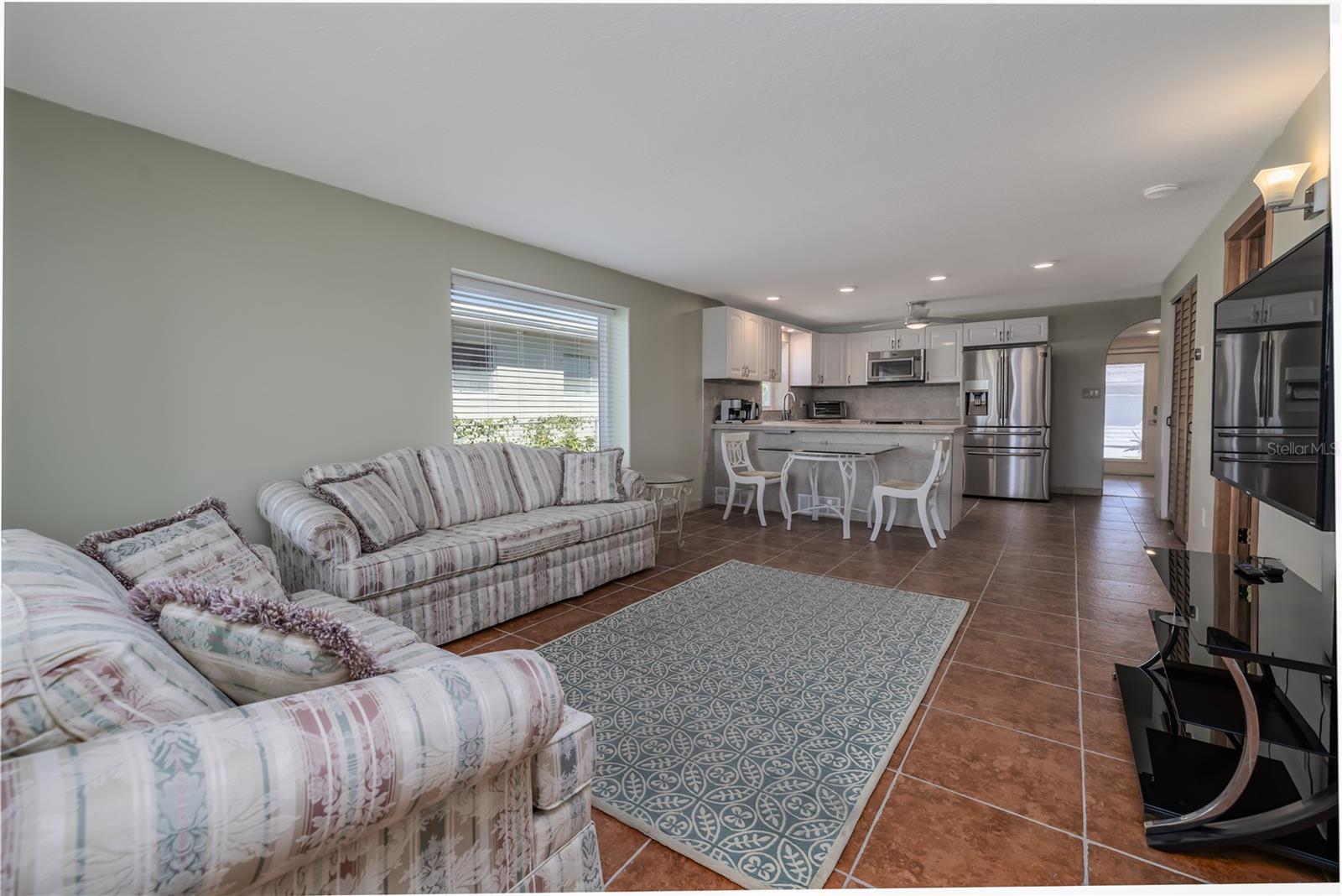 Image 7 of 32 For 2035 Blais Avenue