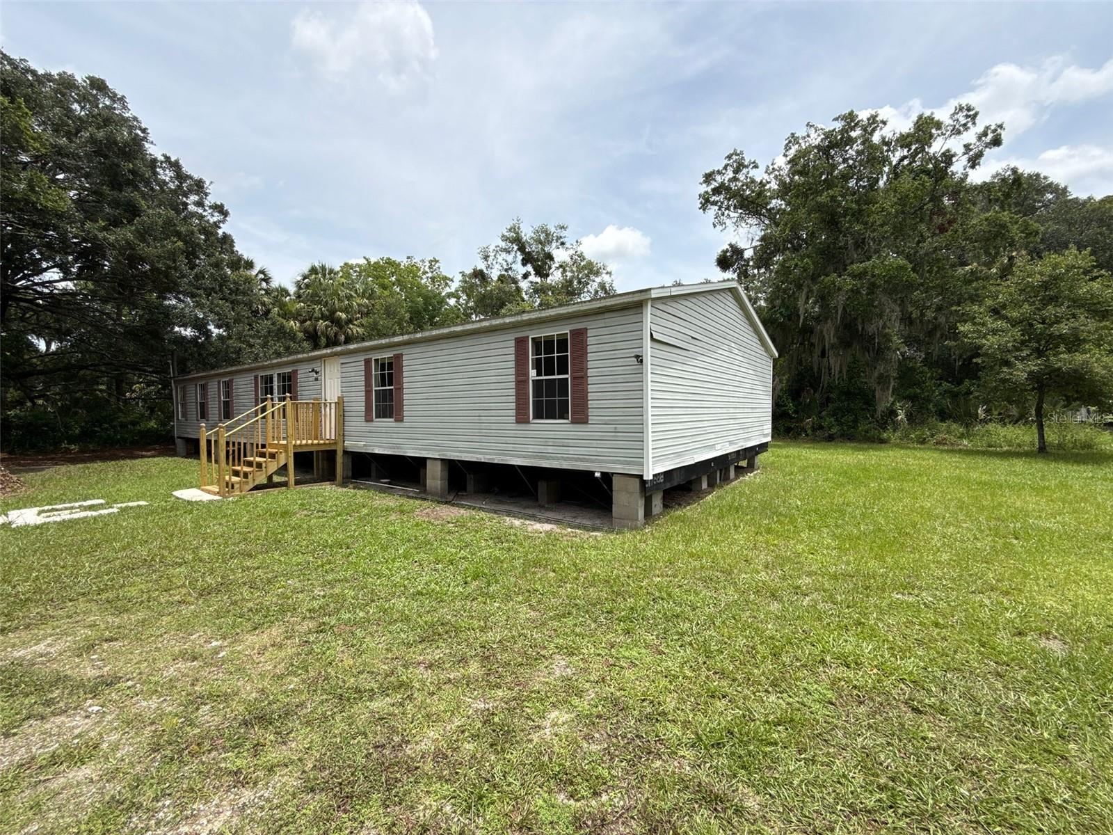 Image 3 of 21 For 406 Beech Street