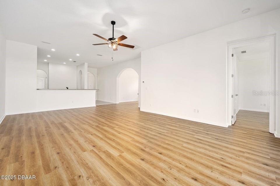 Image 21 of 49 For 188 Mendoza Circle