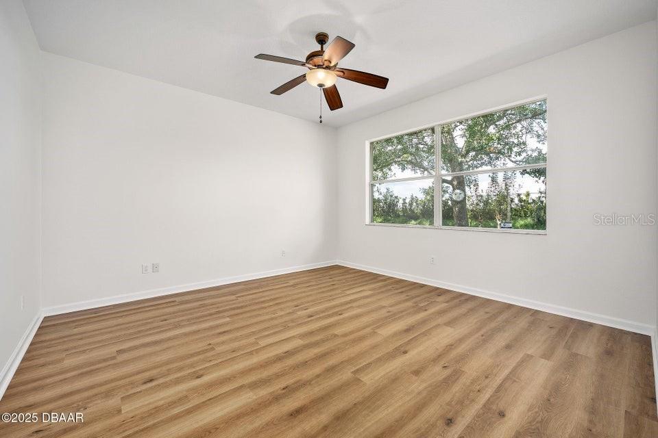 Image 23 of 49 For 188 Mendoza Circle