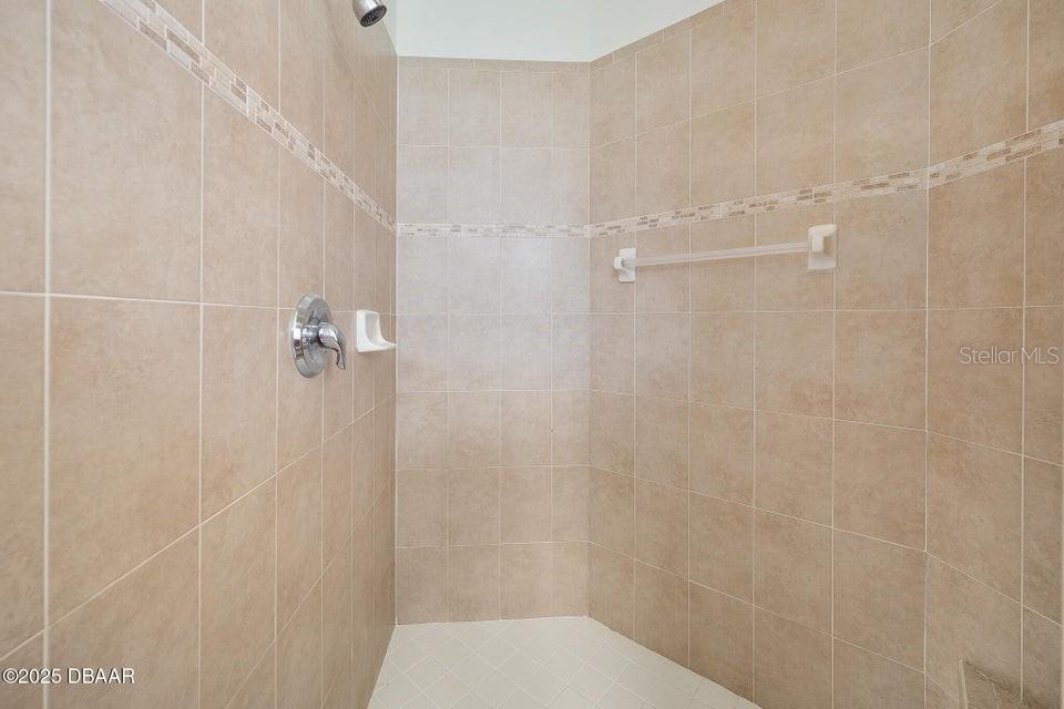 Image 29 of 49 For 188 Mendoza Circle