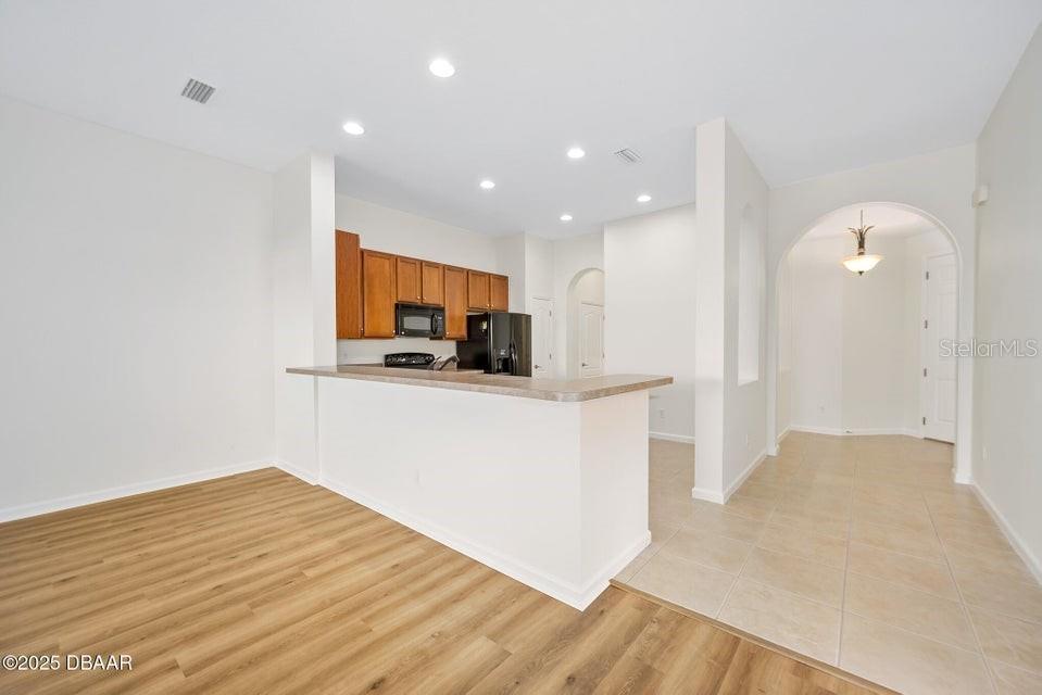 Image 31 of 49 For 188 Mendoza Circle