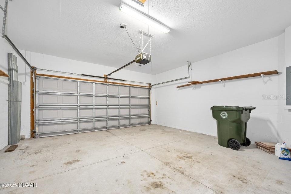 Image 39 of 49 For 188 Mendoza Circle