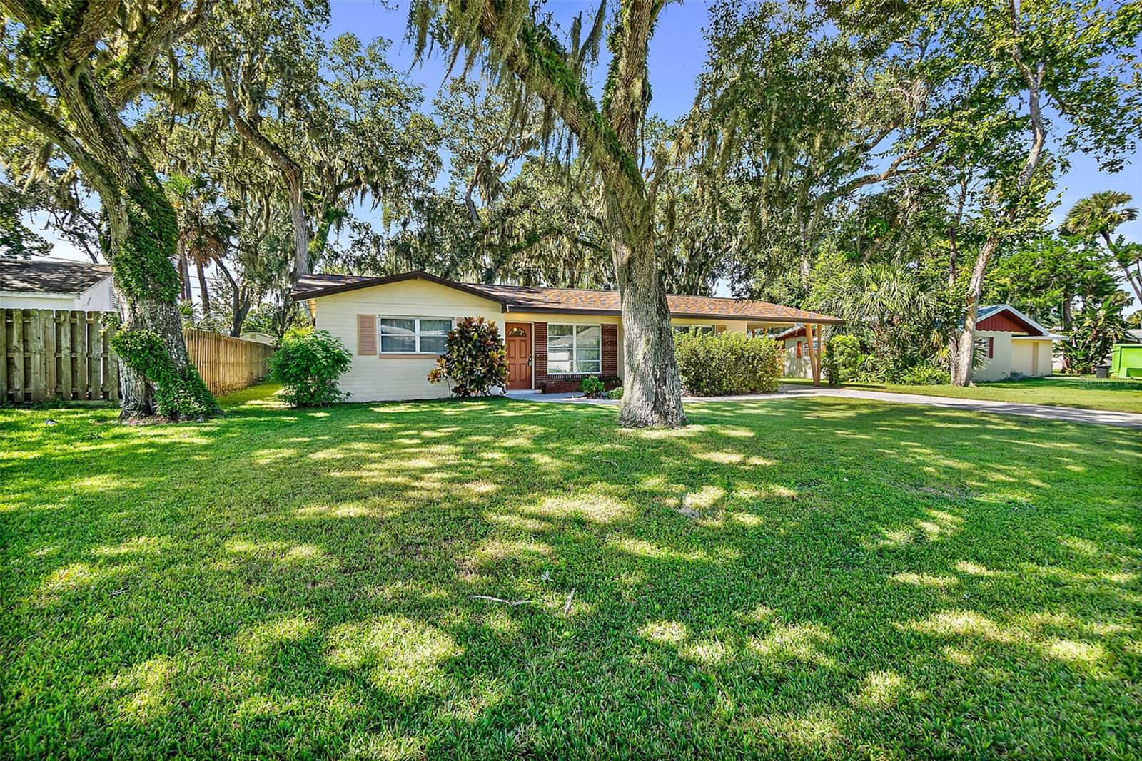 Details for 1822 Mango Tree Drive, EDGEWATER, FL 32132