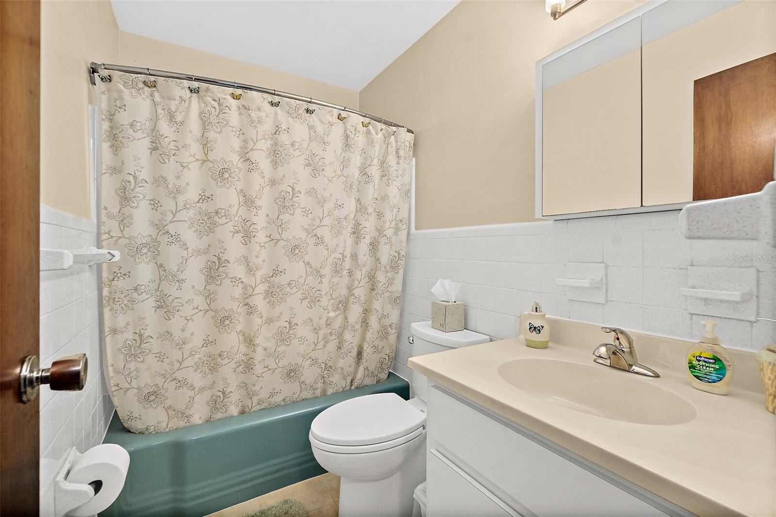 Image 14 of 28 For 1822 Mango Tree Drive