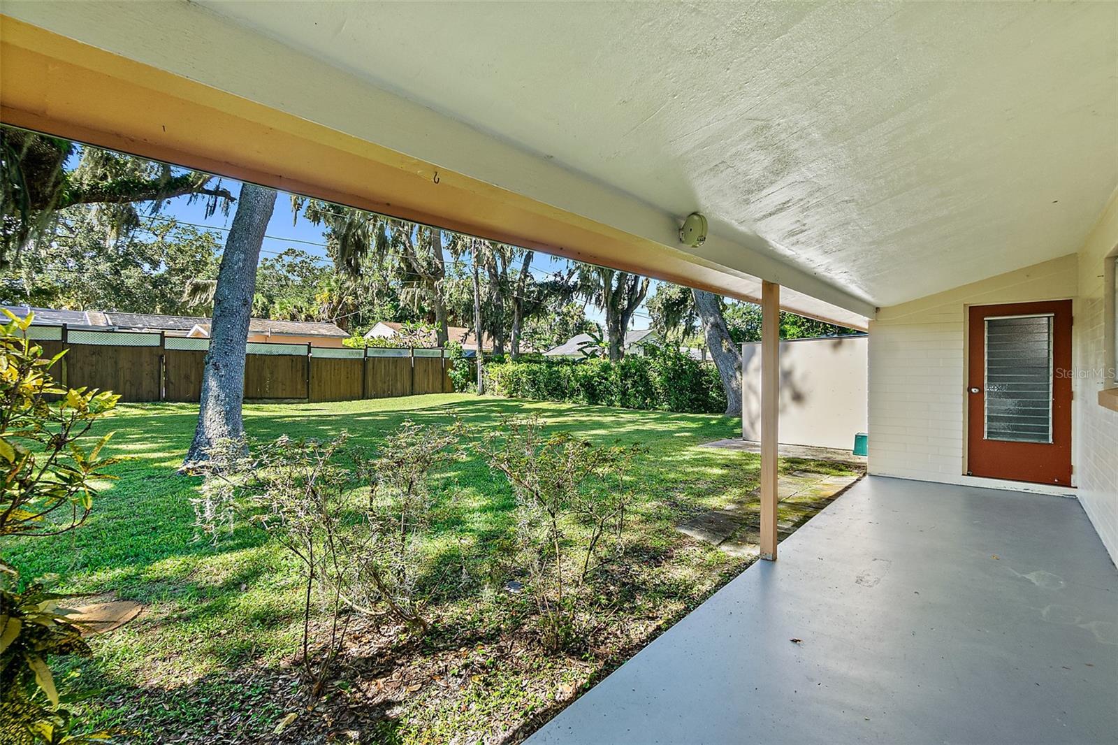 Image 21 of 28 For 1822 Mango Tree Drive