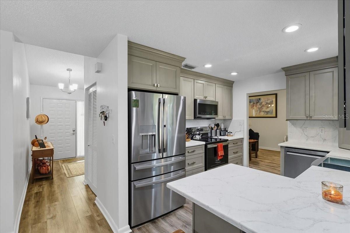 Image 12 of 46 For 28 Prattwood Lane